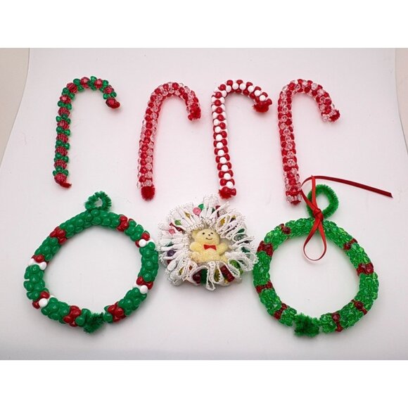 Handmade Beaded Christmas Tree Ornaments Wreath Candy Cane Lot of 7 - Picture 2 of 9
